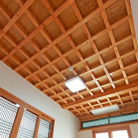 Cheonggong Hanok Stay Gyeongju Buitenkant foto
