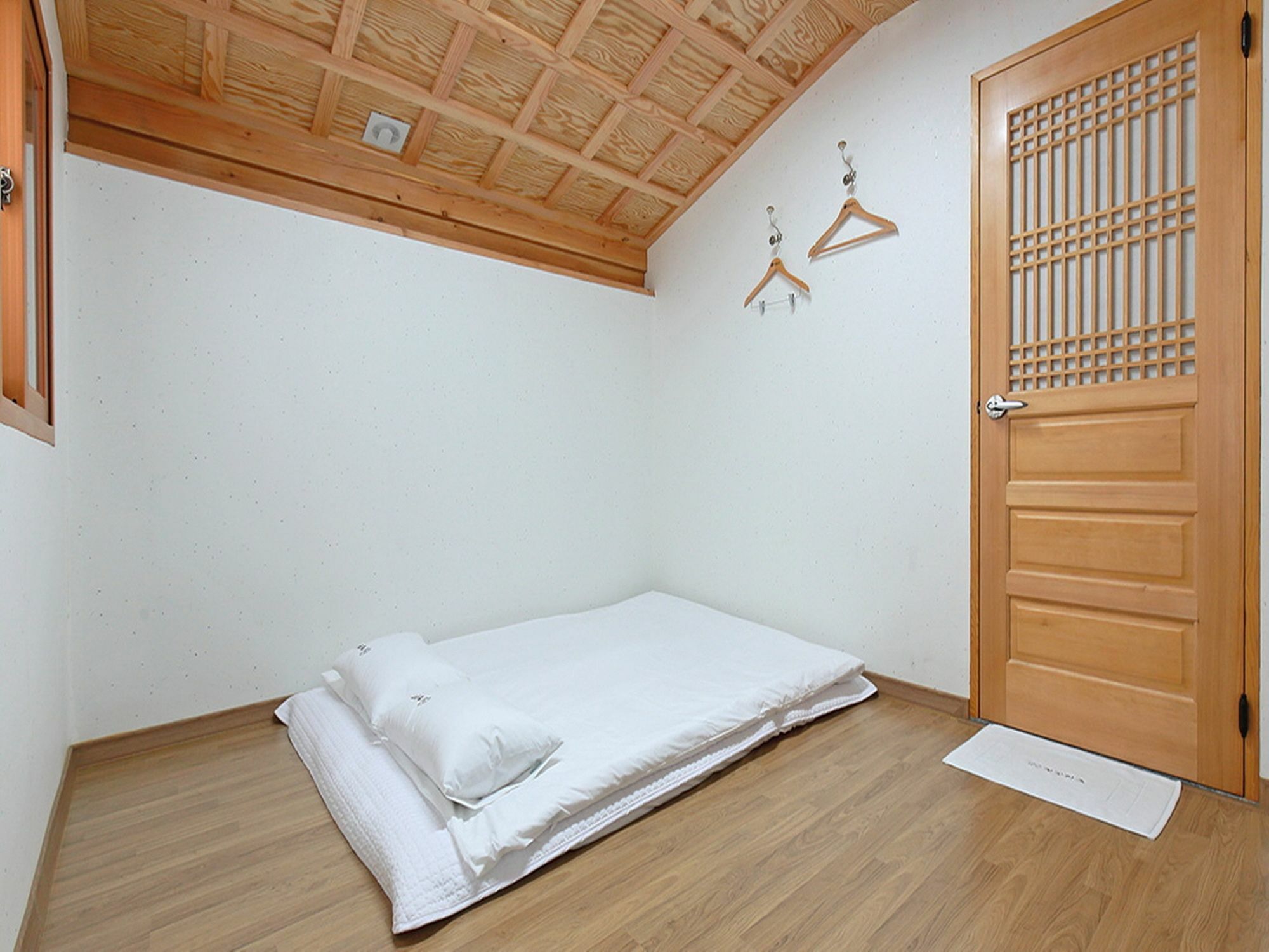 Cheonggong Hanok Stay Gyeongju Buitenkant foto